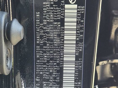 Used 2026 Toyota Corolla LE FWD image 30