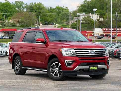 Used 2020 Ford Expedition XLT w/ Equipment Group 202A AWD/4WD image 1