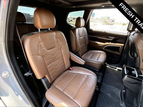 Used 2022 Kia Telluride SX w/ SX Prestige Package AWD/4WD image 24