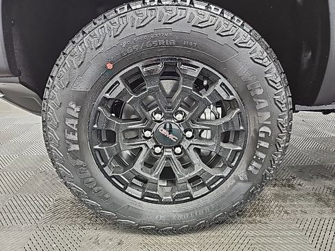 New 2026 GMC Canyon Elevation w/ Convenience Package image 46