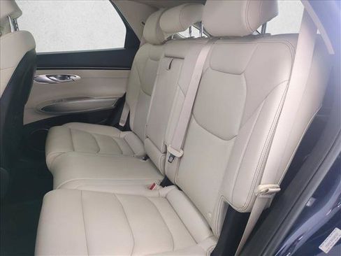 Used 2023 Genesis GV70 2.5T w/ Select Package AWD/4WD image 22