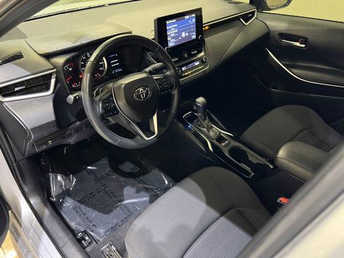 Certified 2022 Toyota Corolla SE image 2