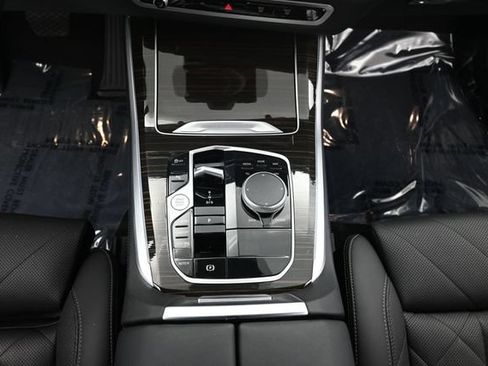 Used 2024 BMW X5 sDrive40i w/ Premium Package RWD image 16