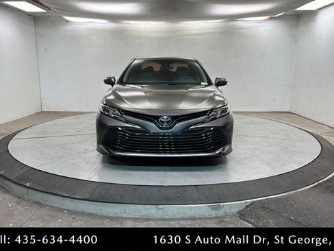 Used 2020 Toyota Camry LE image 8