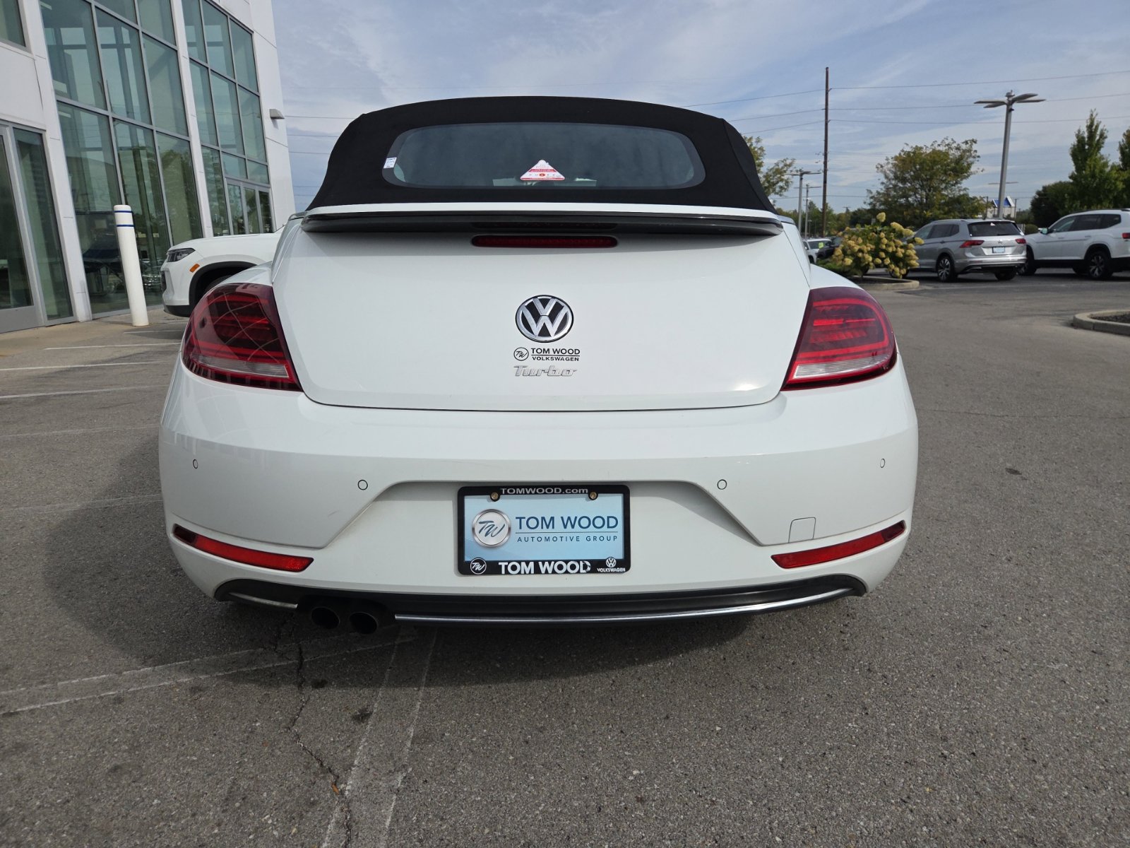 Used 2019 Volkswagen Beetle 2.0T SE FWD image 5