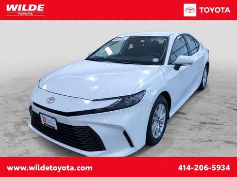 Certified 2026 Toyota Camry LE FWD image 1