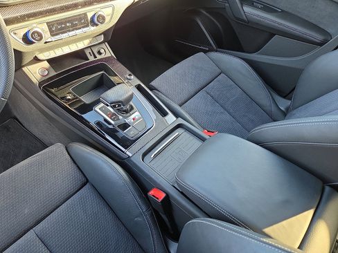 Used 2023 Audi SQ5 Prestige w/ Prestige Package image 25