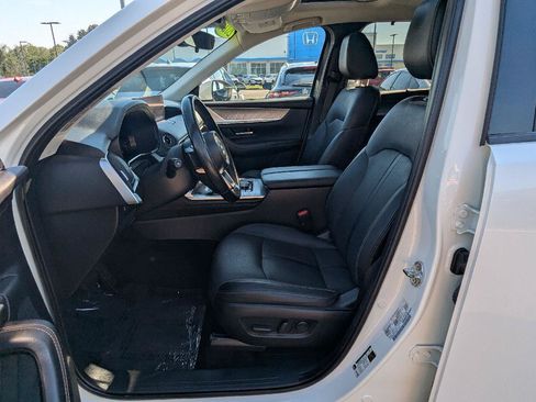 Used 2024 MAZDA CX-90 Plug-In Hybrid w/ Preferred AWD/4WD image 19