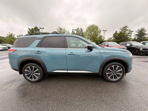 New 2026 Nissan Pathfinder Platinum AWD/4WD image 4