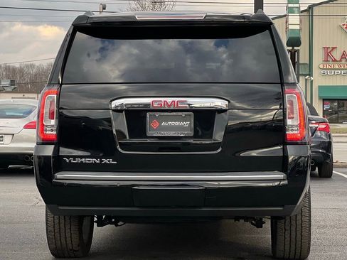 Used 2019 GMC Yukon XL Denali w/ Denali Ultimate Package image 6