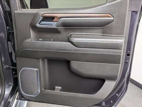 Used 2023 GMC Sierra 1500 SLT image 19