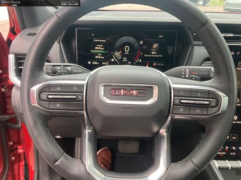 Used 2025 GMC Terrain Elevation w/ Elevation Premium Package AWD/4WD image 29