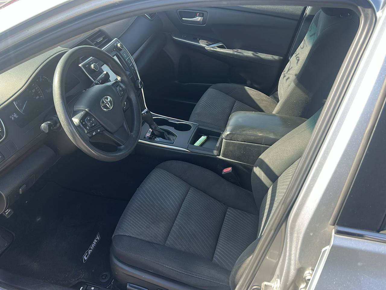 Used 2015 Toyota Camry LE FWD image 9