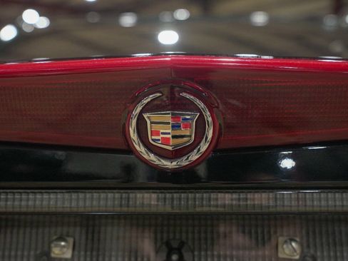 Used 2008 Cadillac XLR V RWD image 39