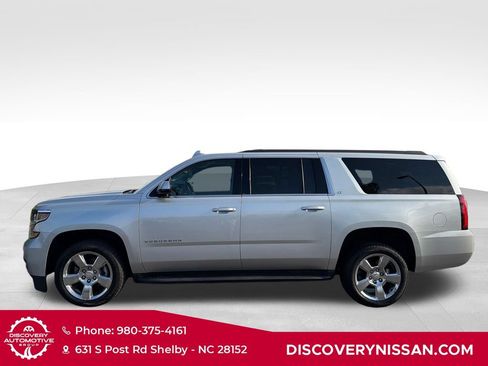 Used 2017 Chevrolet Suburban LT AWD/4WD image 9