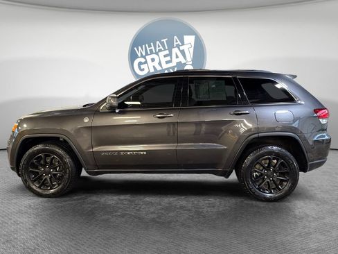 Used 2021 Jeep Grand Cherokee Laredo AWD/4WD image 7
