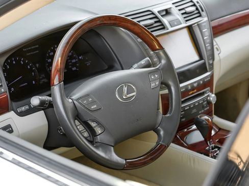 Used 2012 Lexus LS 460 image 15