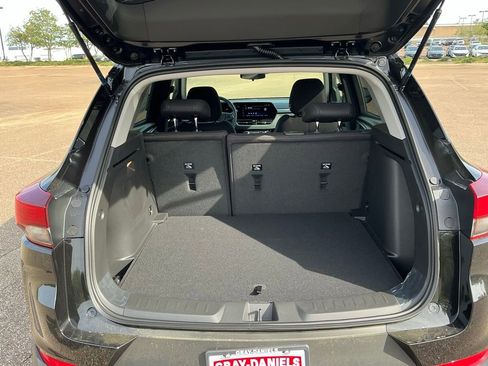 New 2026 Chevrolet TrailBlazer LT w/ Driver Confidence Package FWD image 6