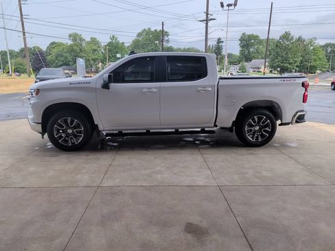 Used 2024 Chevrolet Silverado 1500 LT AWD/4WD image 5