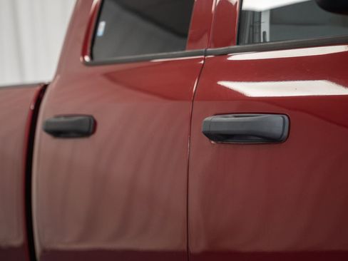 Used 2015 RAM 1500 Express image 19