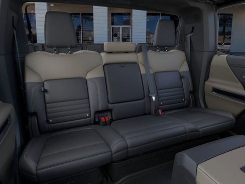 New 2026 GMC Hummer EV 4x4 Crew Cab image 17
