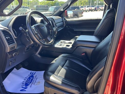 Used 2019 Ford Expedition Max XLT w/ Equipment Group 202A RWD image 11
