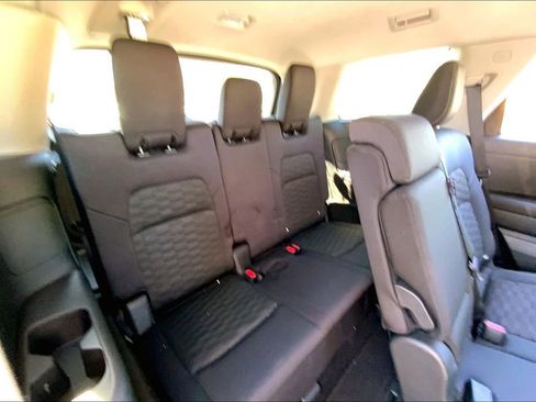 Used 2025 Nissan Pathfinder SV w/ Cargo Package FWD image 18