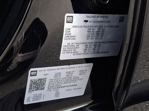 Used 2023 GMC Sierra 1500 AT4 w/ Technology Package image 27