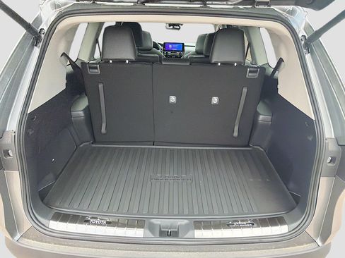 Used 2026 Toyota Grand Highlander AWD image 30