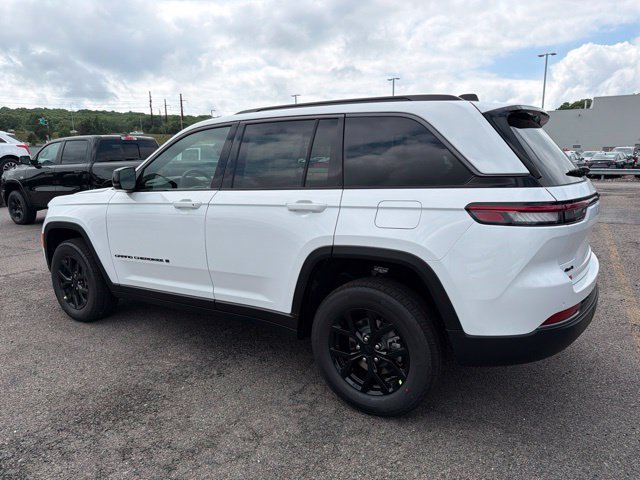 New 2026 Jeep Grand Cherokee Altitude AWD/4WD image 5
