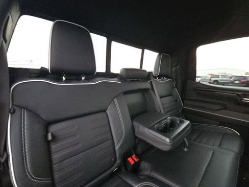 Used 2023 GMC Sierra 1500 AT4X image 16
