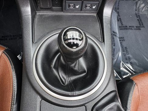 Used 2014 MAZDA MX-5 Miata Grand Touring w/ Premium Package image 26