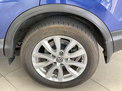Used 2020 Nissan Rogue Sport SV w/ All-Weather Package AWD/4WD image 13