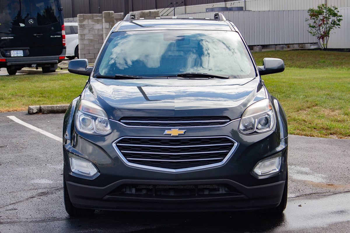 Used 2017 Chevrolet Equinox LT w/ Convenience Package FWD image 2