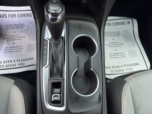 Used 2021 Chevrolet Equinox LS w/ LS Convenience Package FWD image 25