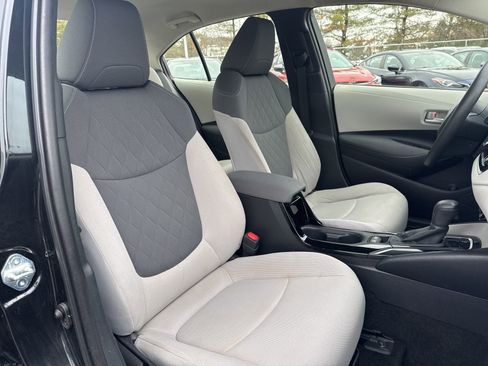 Used 2020 Toyota Corolla LE image 15