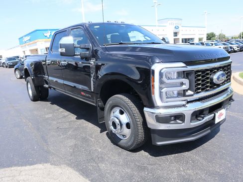 New 2026 Ford F350 King Ranch w/ Chrome Package AWD/4WD image 1