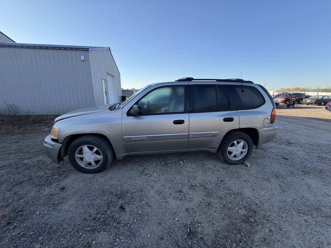 Used 2002 GMC Envoy SLE AWD/4WD image 2