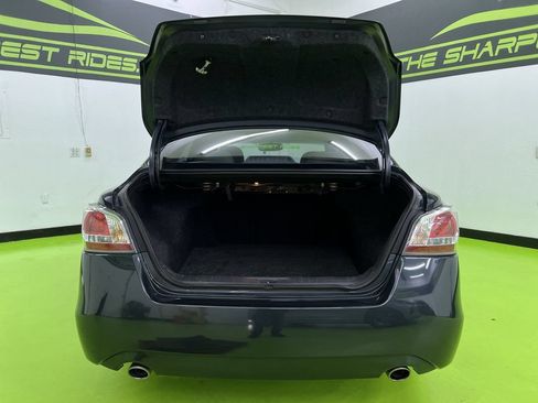 Used 2014 Nissan Altima 2.5 SV w/ Convenience Package FWD image 9