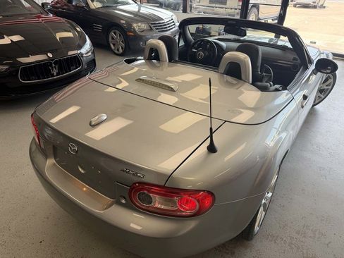 Used 2015 MAZDA MX-5 Miata Grand Touring w/ Premium Package RWD image 23
