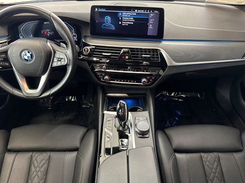 Used 2023 BMW 530e w/ Convenience Package RWD image 16