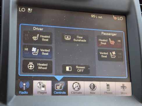 Used 2011 Chrysler 300 C w/ Sound Group RWD image 29