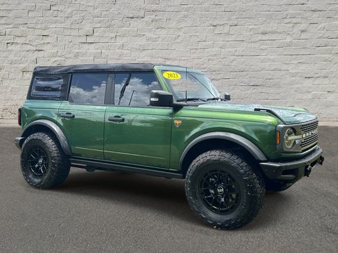 Used 2023 Ford Bronco Badlands AWD/4WD image 6