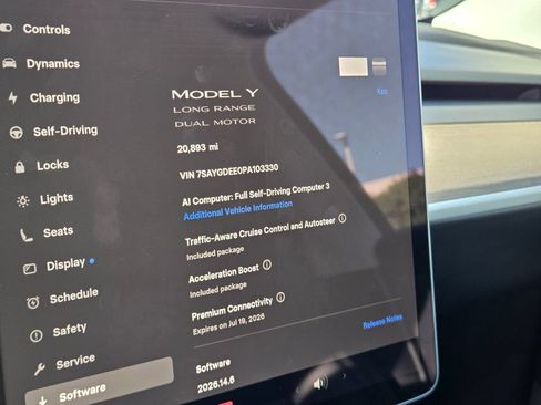 Used 2023 Tesla Model Y Long Range AWD/4WD image 29