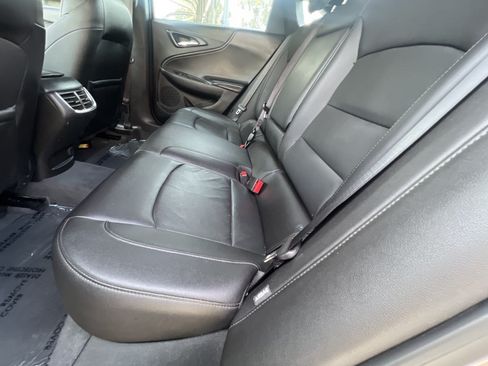 Used 2019 Chevrolet Malibu LT w/ Leather Package FWD image 20