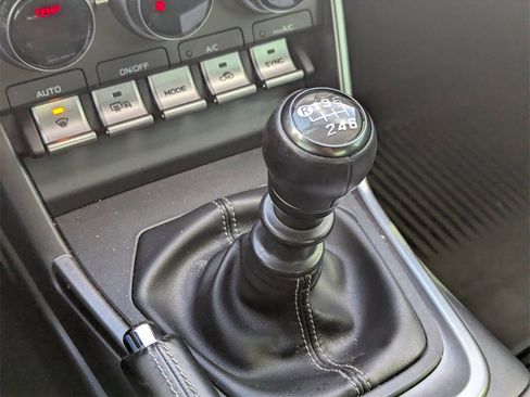 Used 2023 Toyota GR86 Base w/ ALL Weather Mat Package (TMS) image 13