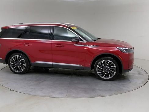 Used 2025 Lincoln Aviator Reserve w/ Equipment Group 201A image 11