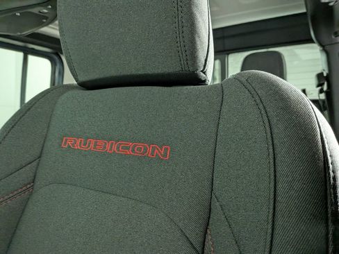 New 2026 Jeep Gladiator Rubicon w/ Safety Group AWD/4WD image 15