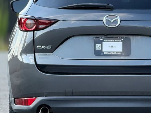 Used 2018 MAZDA CX-5 Touring w/ Preferred Equipment Package FWD image 13