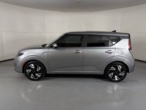 Used 2023 Kia Soul GT-Line FWD image 5